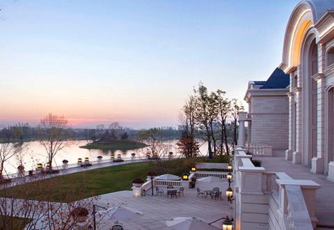 上海华易电子有限公司